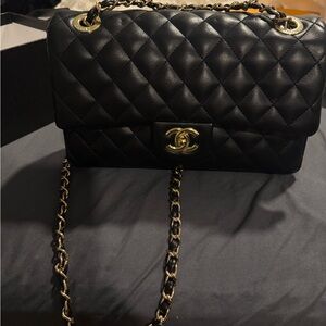 Chanel Black Quilted Shoulder Bag with Gold Chain